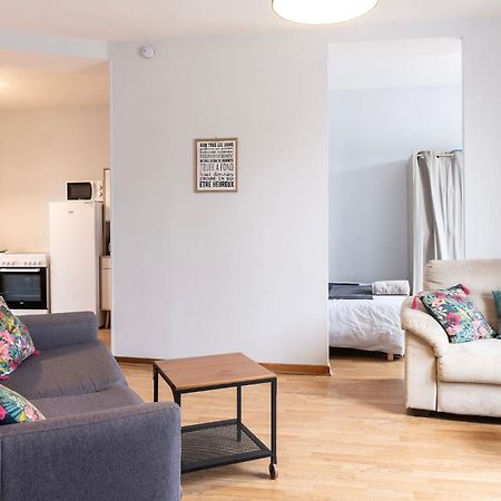 Grand Studio ✰ 35M² ✰ Centre ✰ 4Pers/2Lits ✰ Cuisine ✰ Wifi Candé Exterior foto